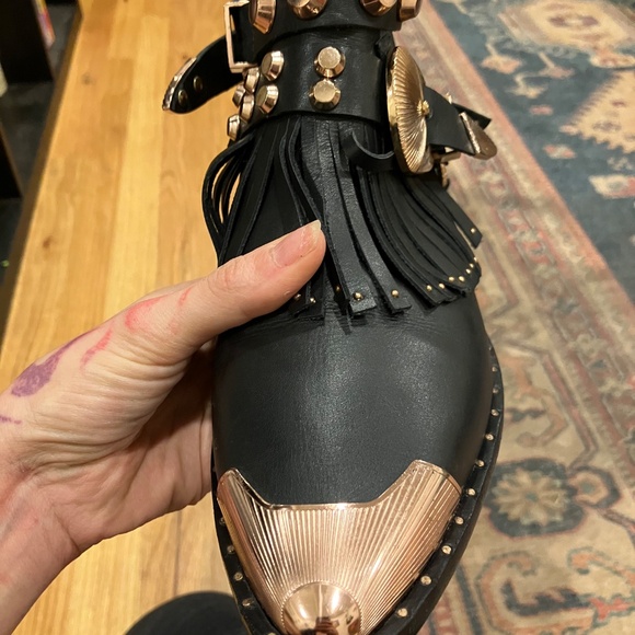 Ivy Kirzhner Black Rose Gold Studded Leather Boots Size 10 (fits like 9) - Picture 11 of 11